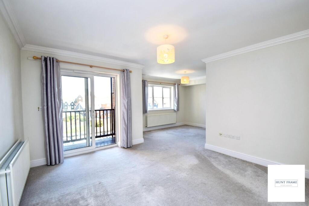 Apartment in Eastbourne, Langney Point, Sovereign Harbour - View 3