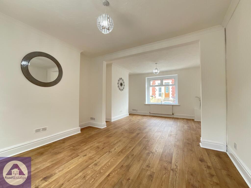 Gladstone Street, Abertillery photo 4