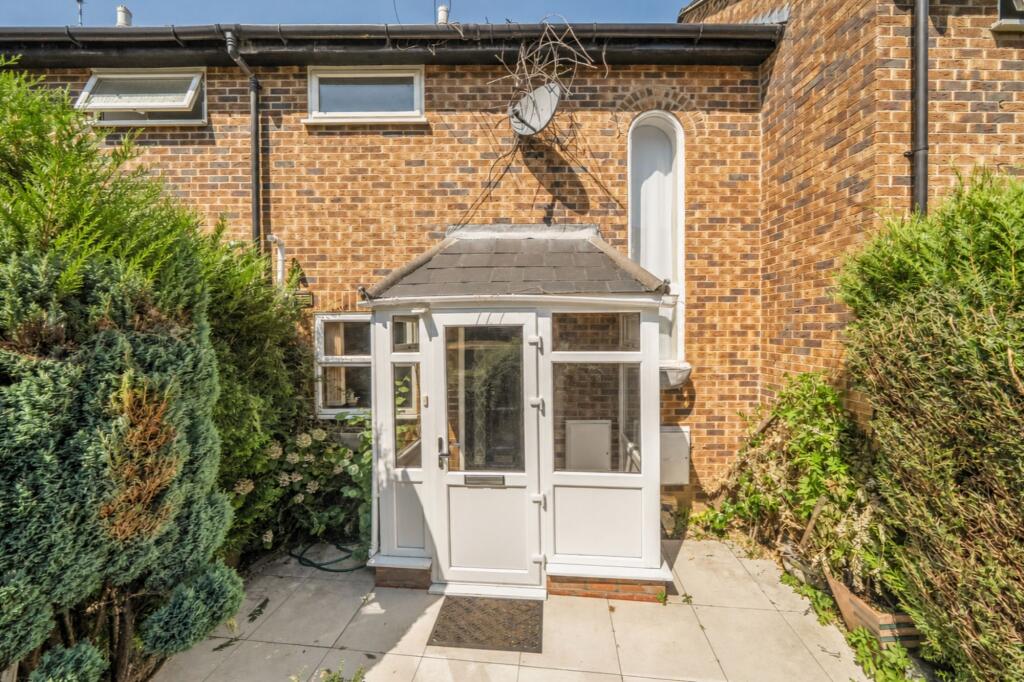 Main image of property: Fisherman Close, Richmond, TW10