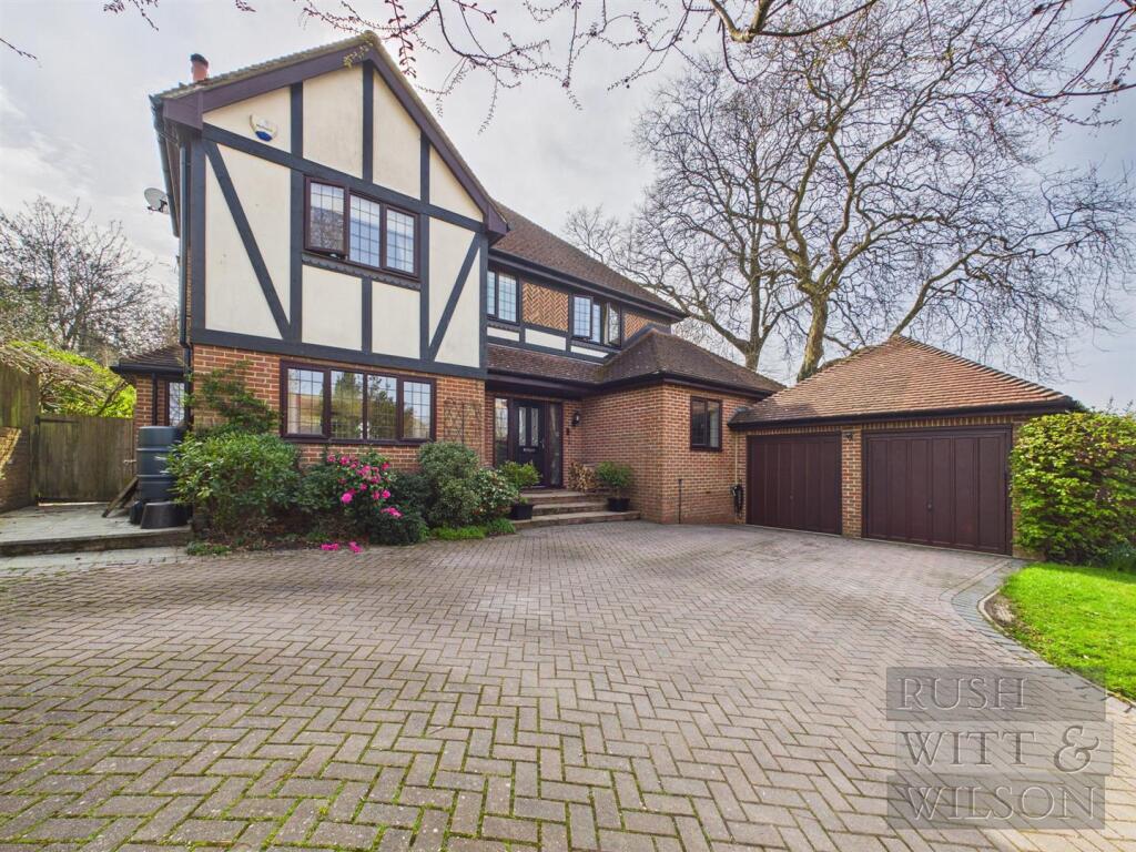 Main image of property: The Grove, Battle