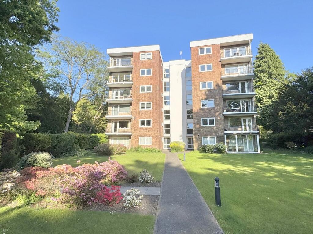 Main image of property: The Avenue, Branksome Park, Poole, BH13