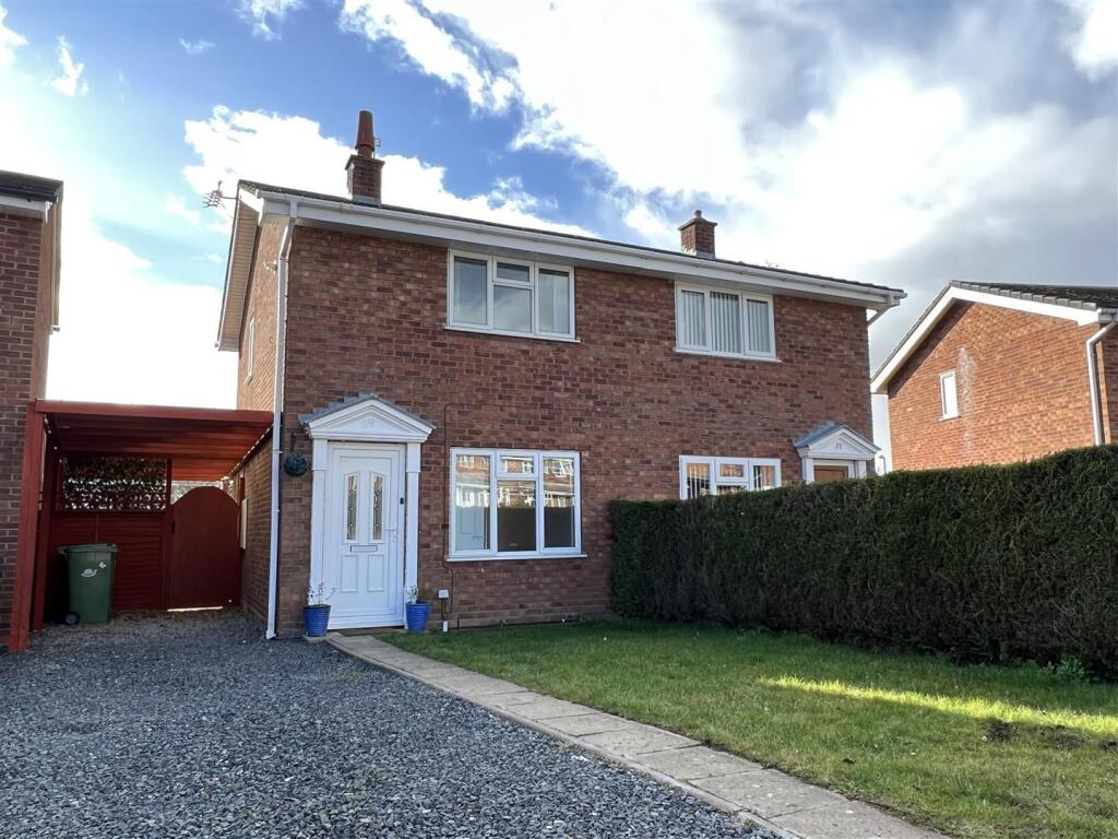 Main image of property: Geneshall Close, Gnosall, Stafford, ST20 0EL