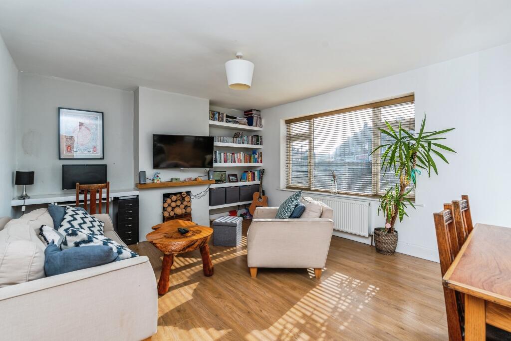 Main image of property: Hollyoak Road, Southampton, SO16