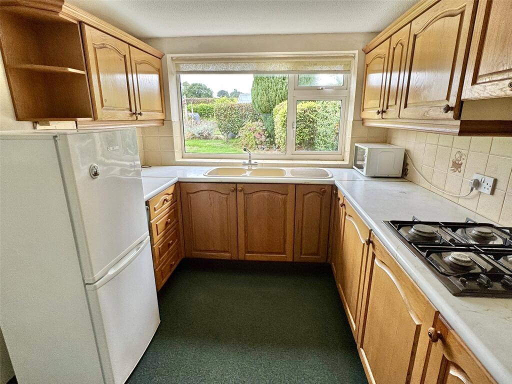 St. Marys Close, Chard, Somerset, TA20 photo 4