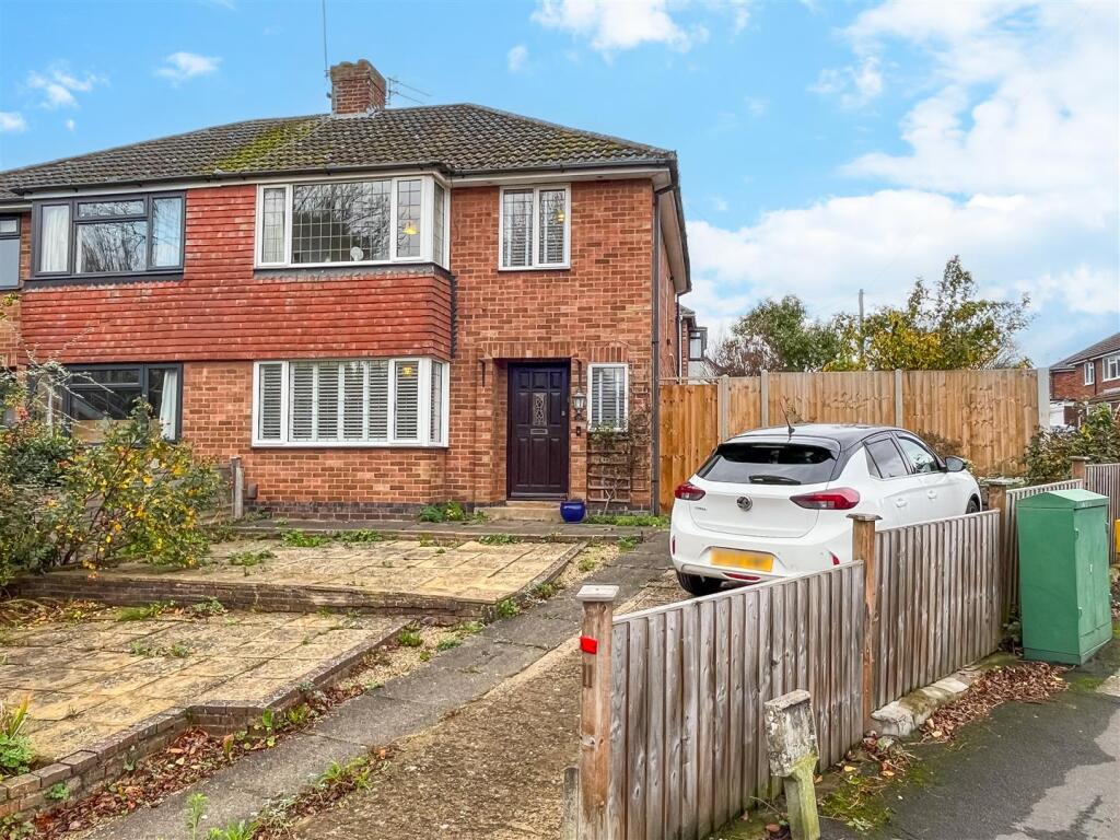 Main image of property: Wharf Street, Warwick