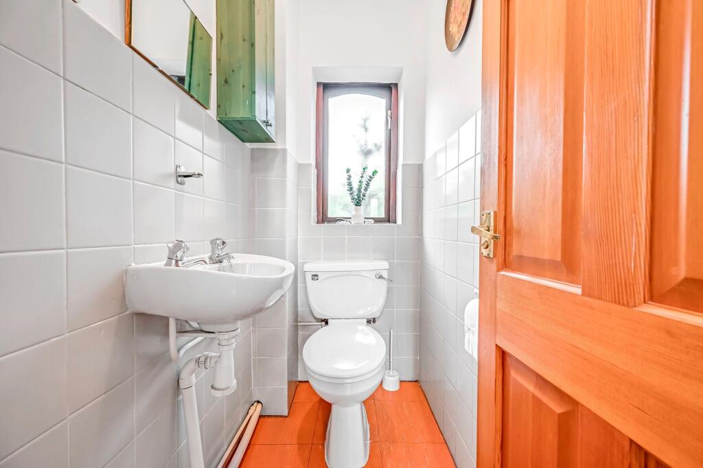 Tor Avenue, Greenmount photo 5