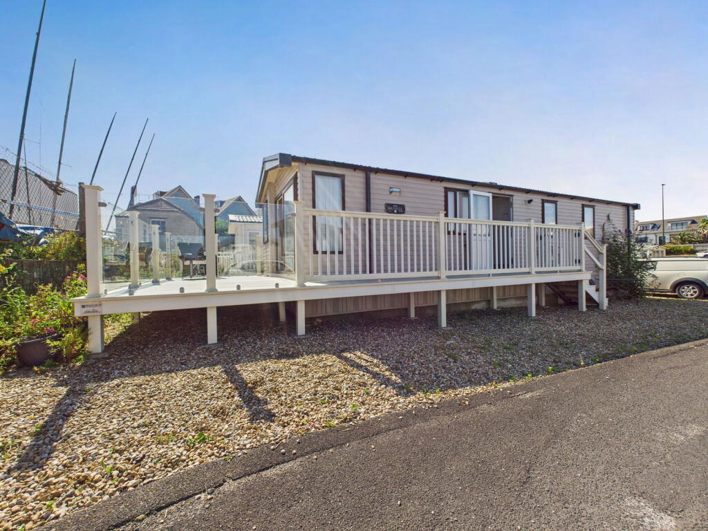 Main image of property: 65 The Palms, Beach Park, 70a Brighton Road, Lancing, BN15 8LW