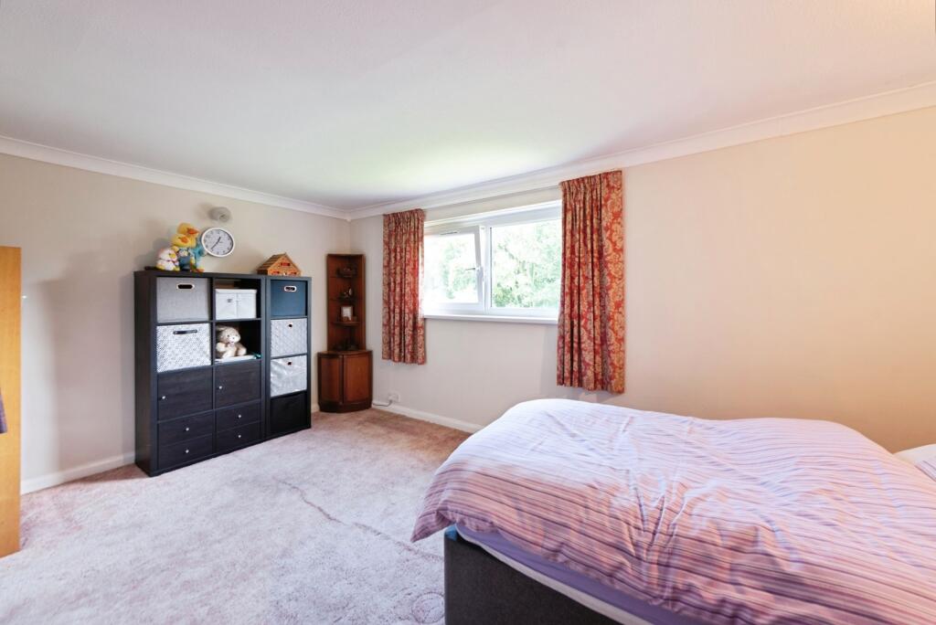 Ramillies House, Bishopsfield Road, Fareham, Hampshire, PO14 - View 5