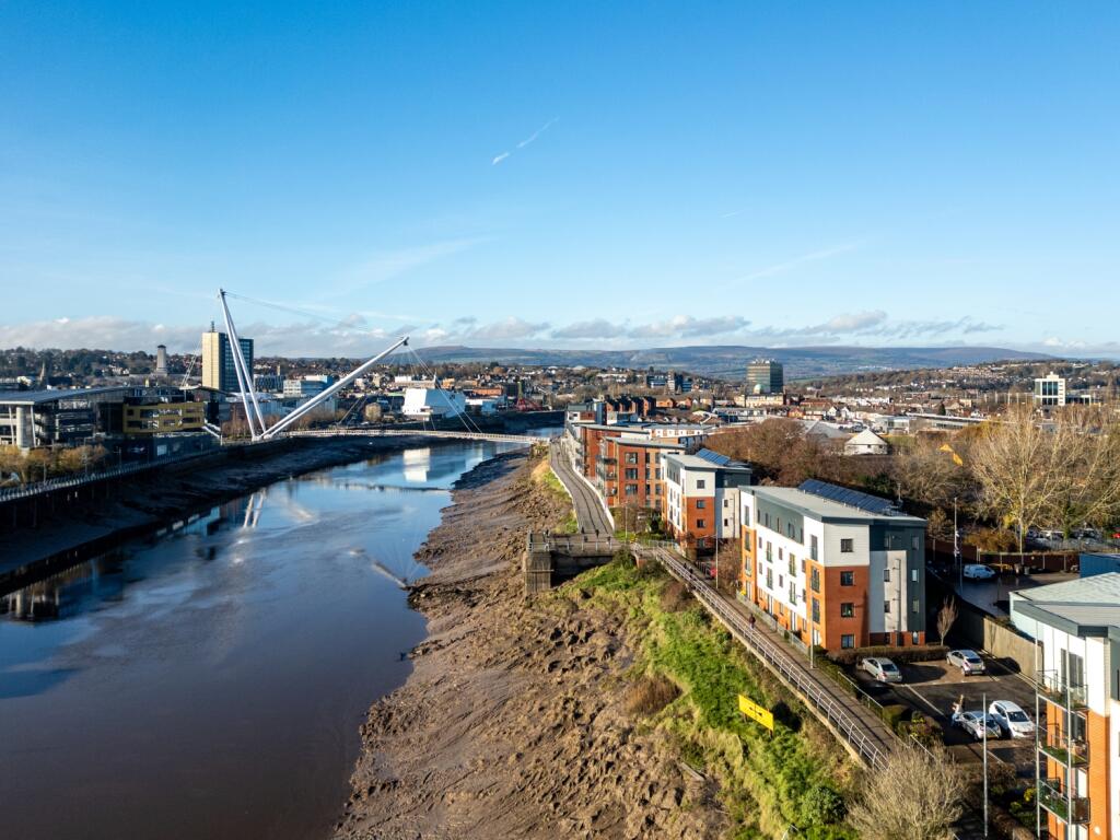 Main image of property: Devonia House, Newport