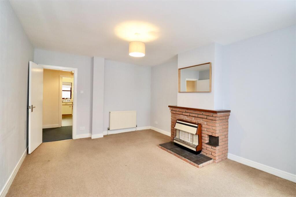House in York - View 3