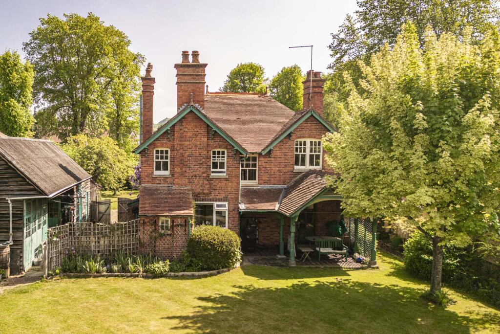 Main image of property: Applegate, Goring on Thames