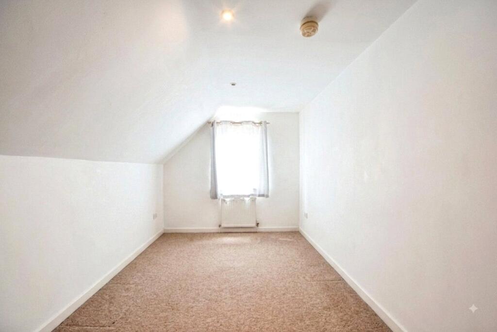 Apartment in Portsmouth - View 5