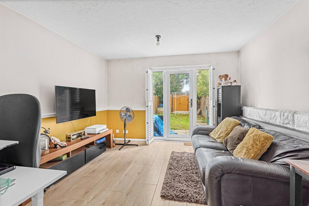 House in Watford, Hertfordshire - View 4