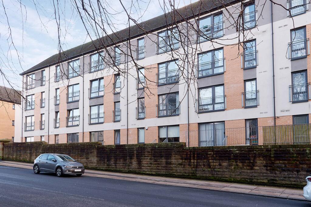 Main image of property: 3/2 4 Smithycroft Court, Riddrie, Glasgow, G33 2RA
