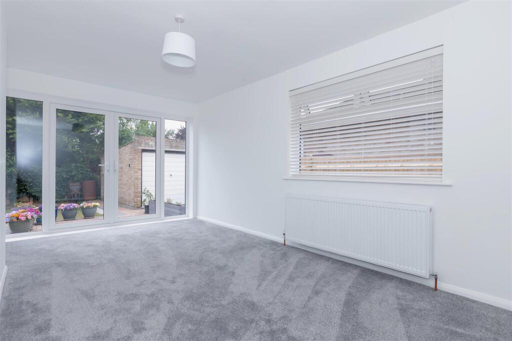 House in Worthing, West Sussex - More