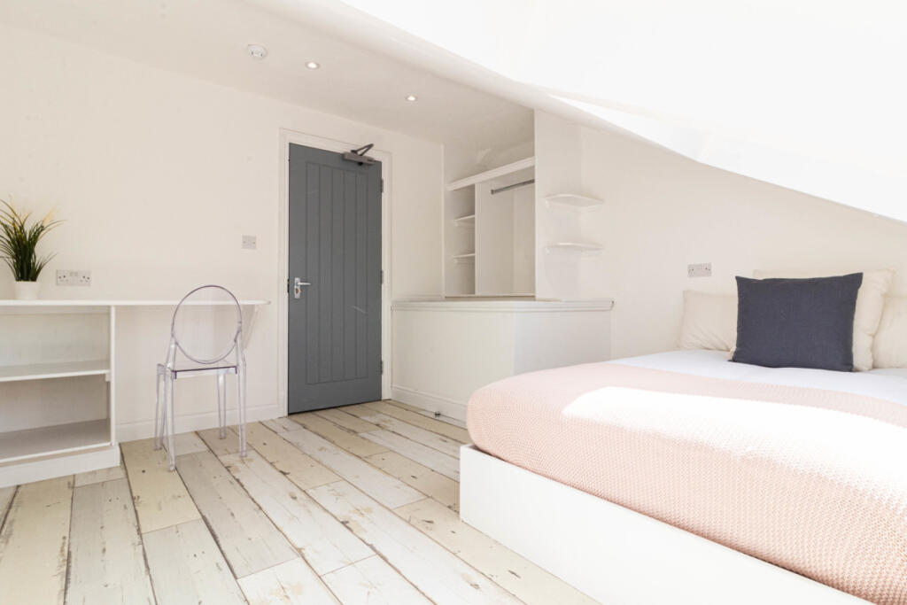 42 Portman Road, Liverpool, L15 - View 3