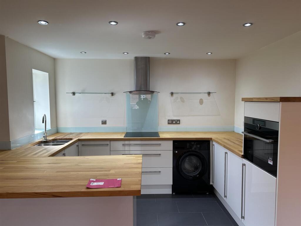 Additional image 5 of 3 Barcliff Mews