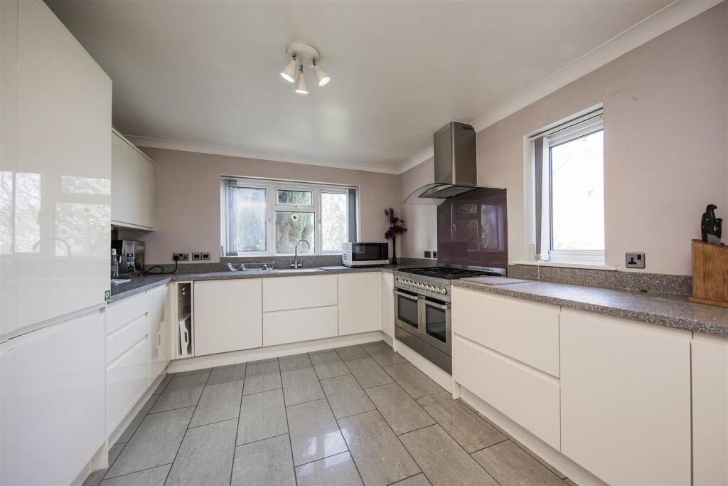 House in West Malling - View 5
