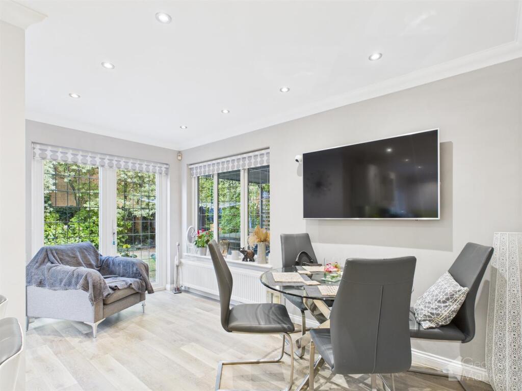House in Bishop's Stortford, St Michael's Mead - View 2