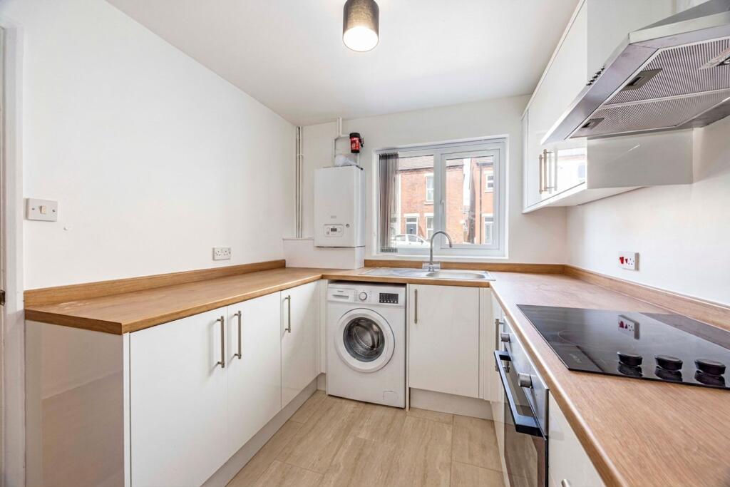 House in Nottingham - View 3