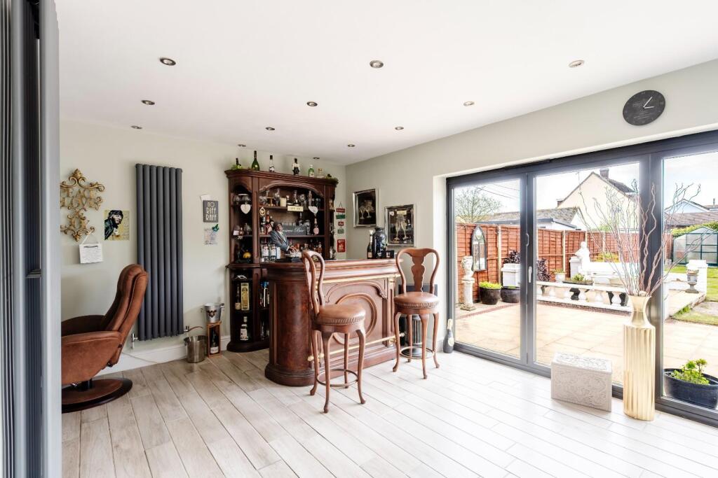 Frinton Road, Kirby Cross, Frinton-On-Sea - View 5