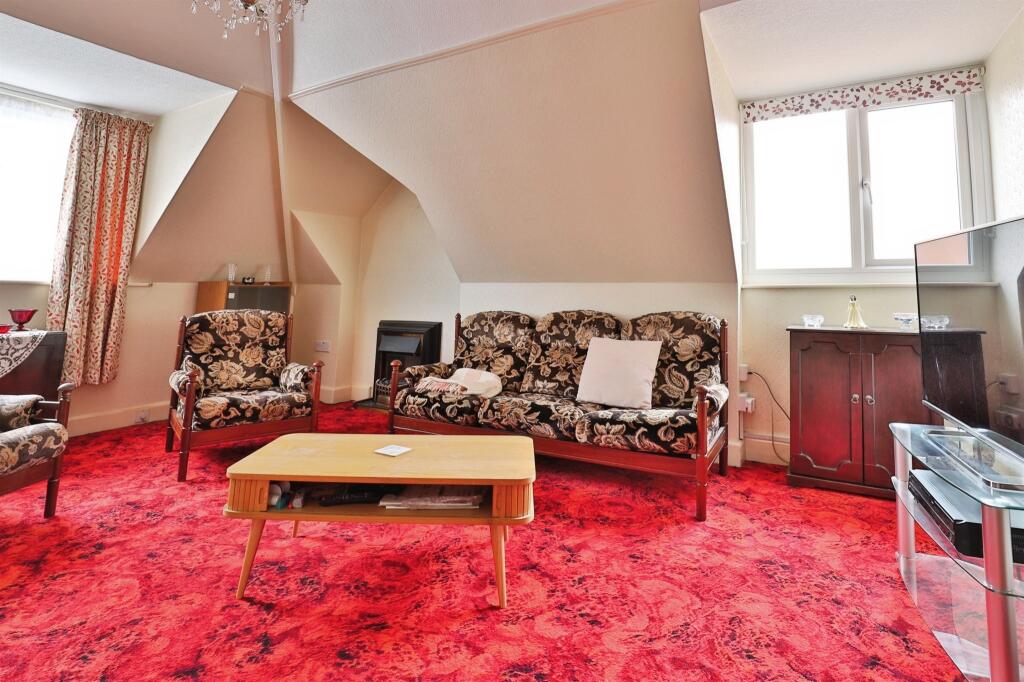 Apartment in Bournemouth - View 2