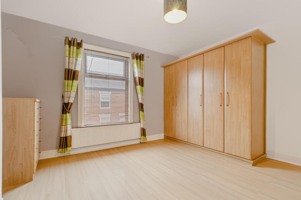House in Warrington, Howley Quay, Howley - More