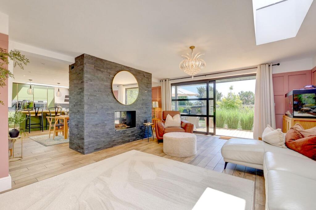 Hawthylands Road, Hailsham, BN27 - View 3