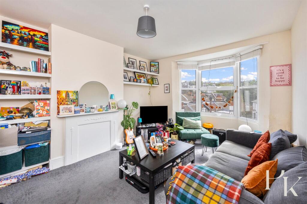 Apartment in Brighton - View 3