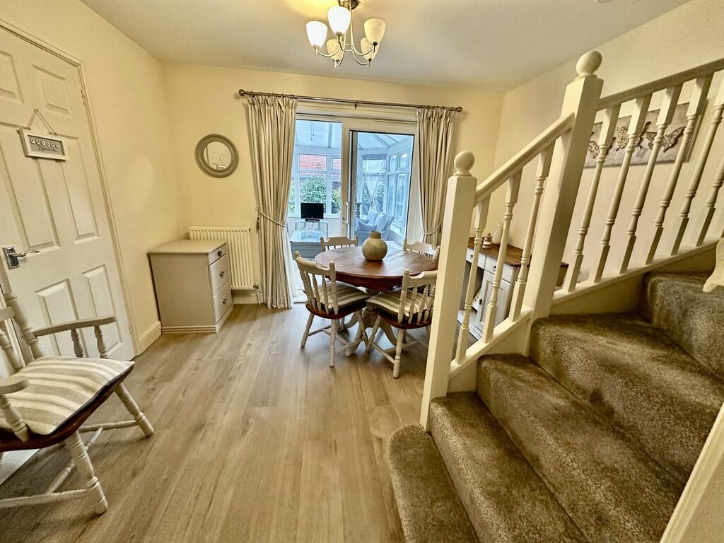 House in Doncaster, Barnby Dun with Kirk Sandall - View 3