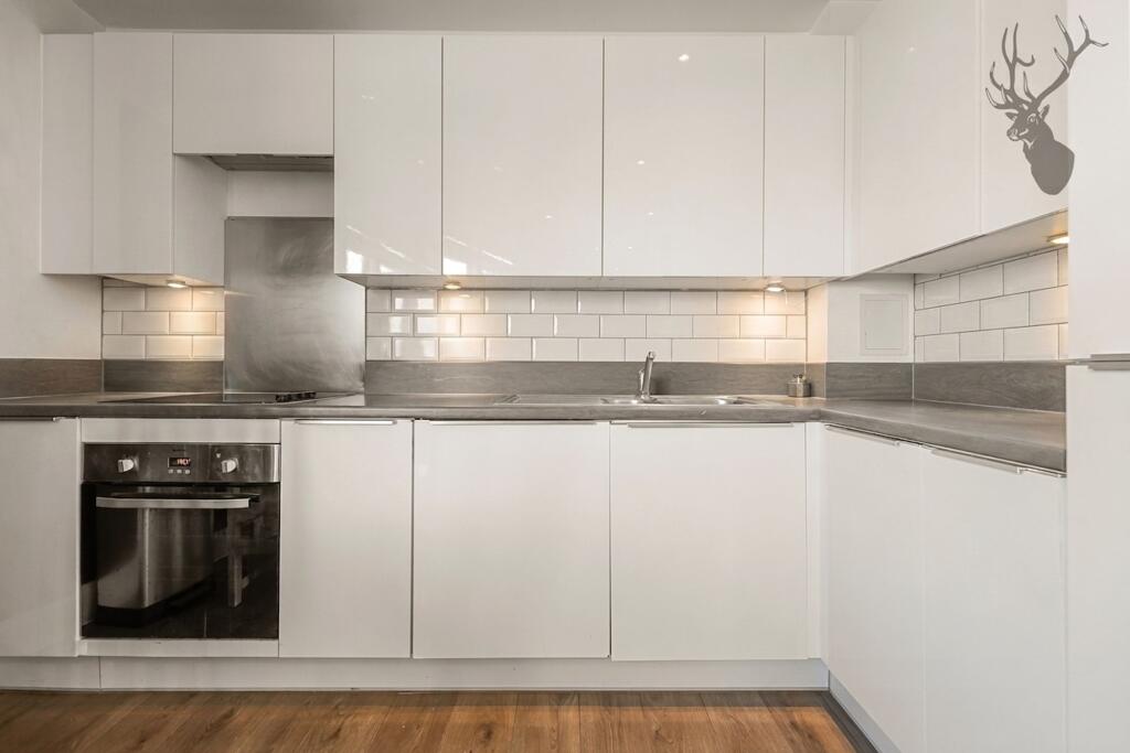 Apartment in London - More