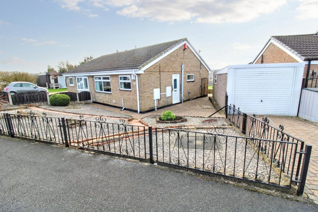 2-bed house on Fleet Hill Crescent, Monk Bretton, Barnsley, £199,950