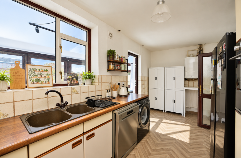 House in Romford - View 5