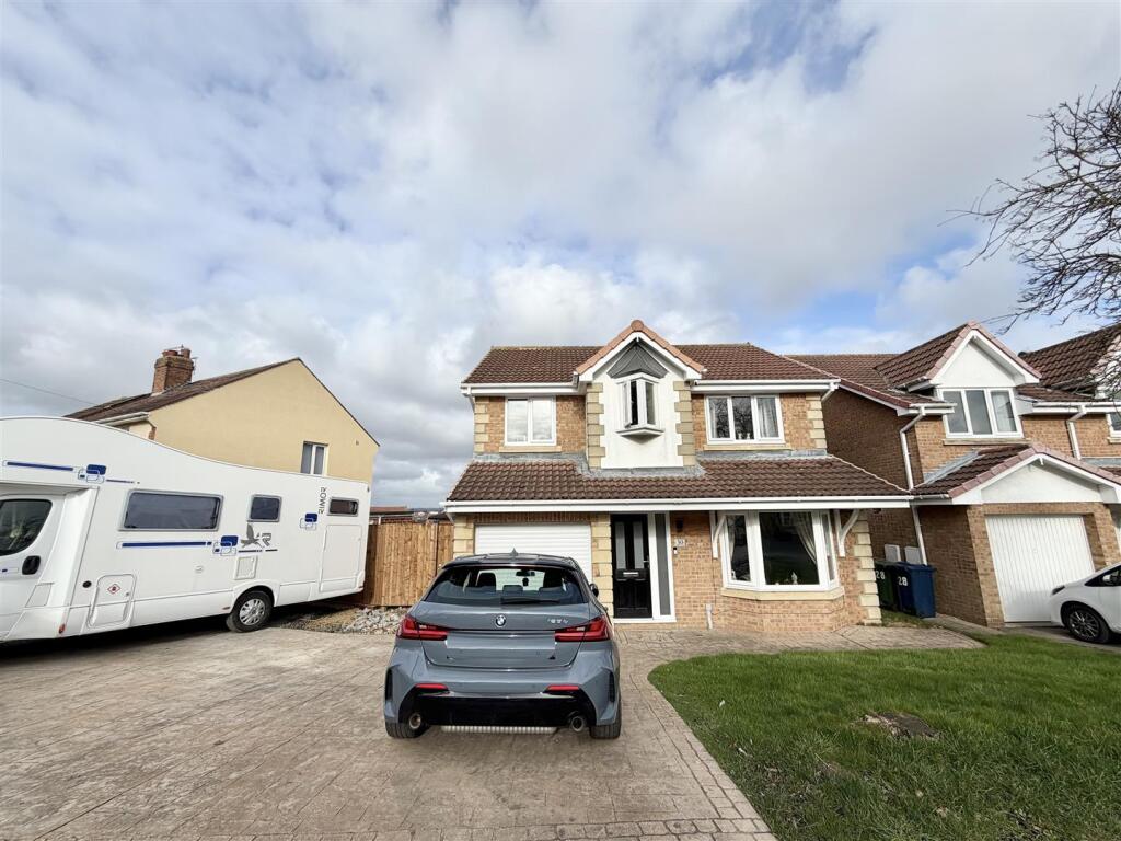 4-bed house on Bradwell Way, Philadelphia, Houghton Le Spring, £275,000