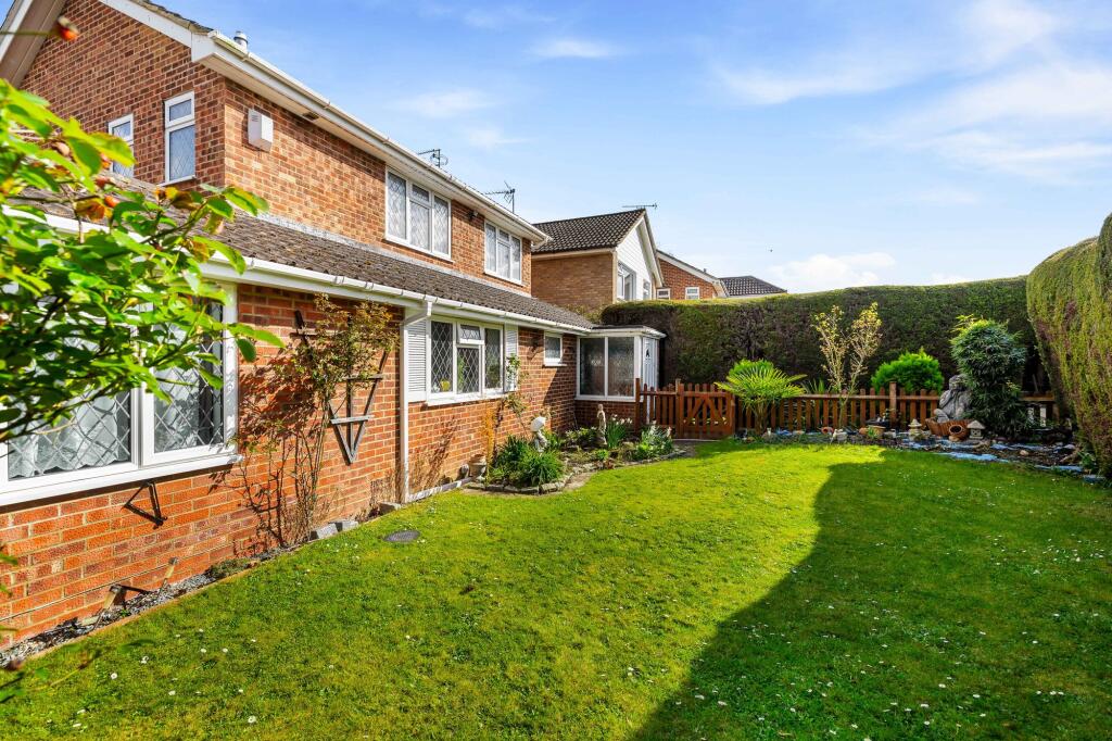 Main image of property: The Warren, Burgess Hill, RH15