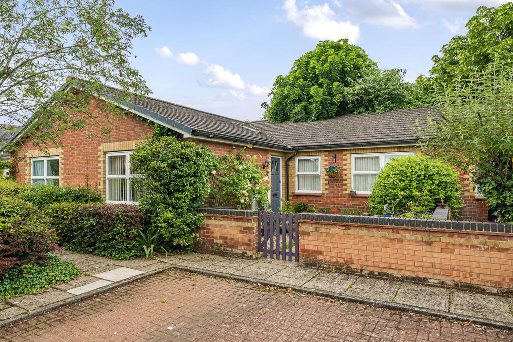 Main image of property: Hopkins Court, Oxford