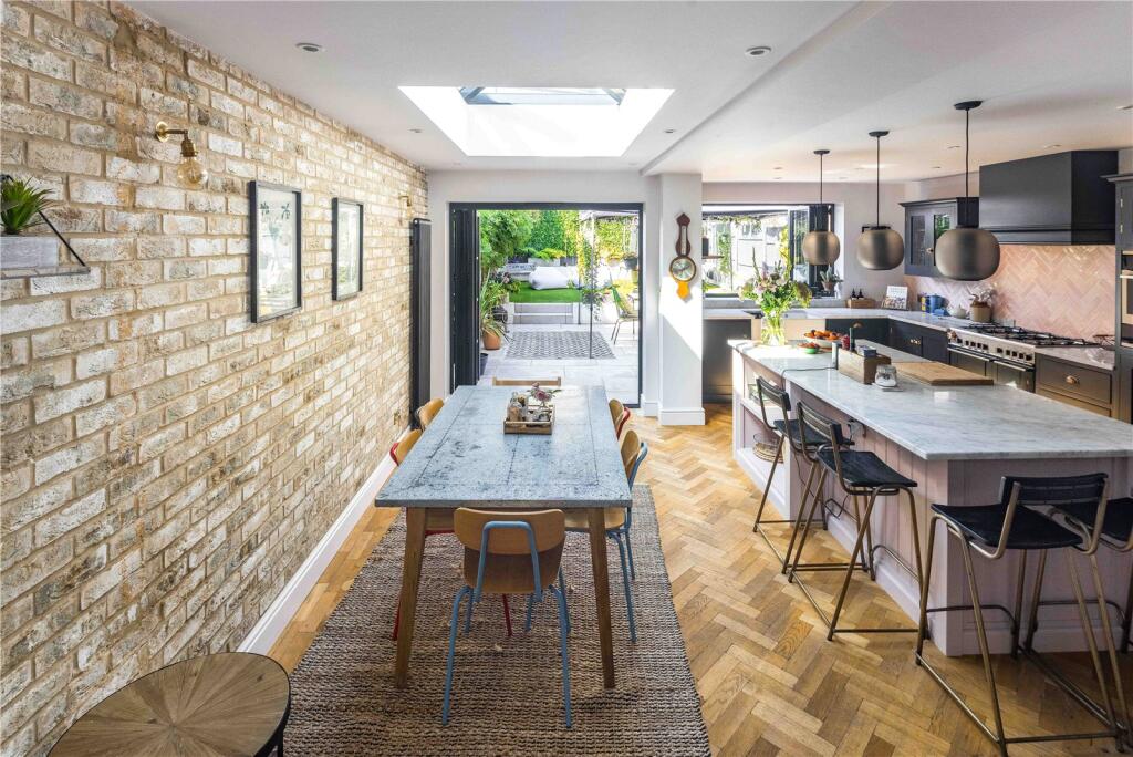 House in London, Upper Clapton, Clapton - View 3