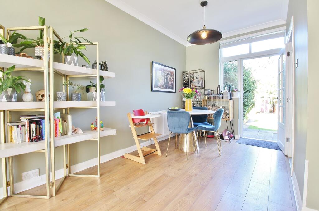 House in Twickenham - View 5