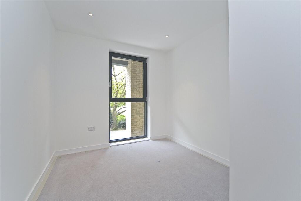 3 bedroom maisonette for rent