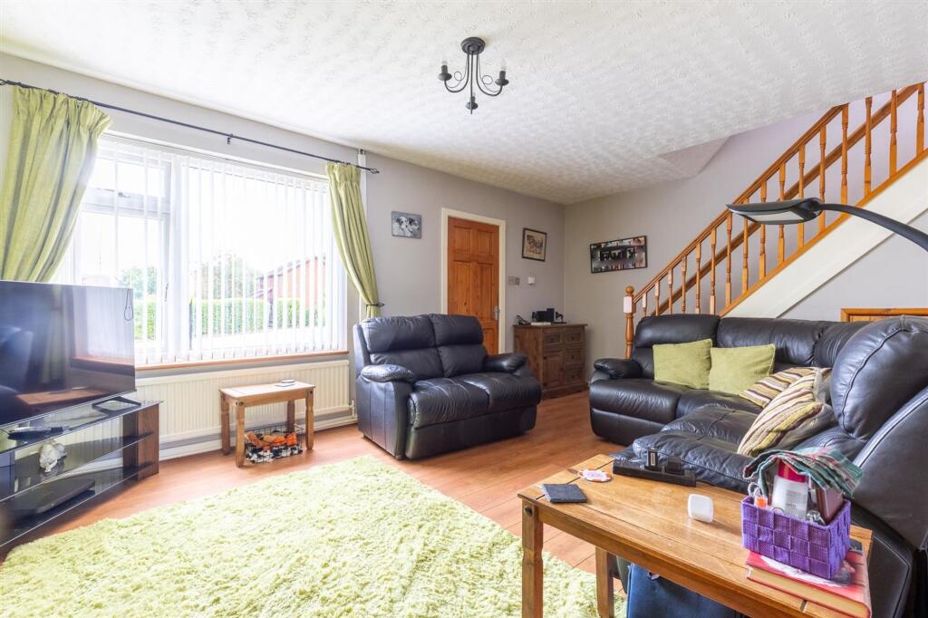 Oakfield Avenue, Wrenbury, CW5 photo 3