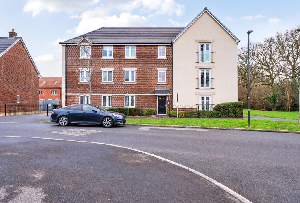 Main image of property: Foxglove Drive, Crawley, West Sussex, RH10