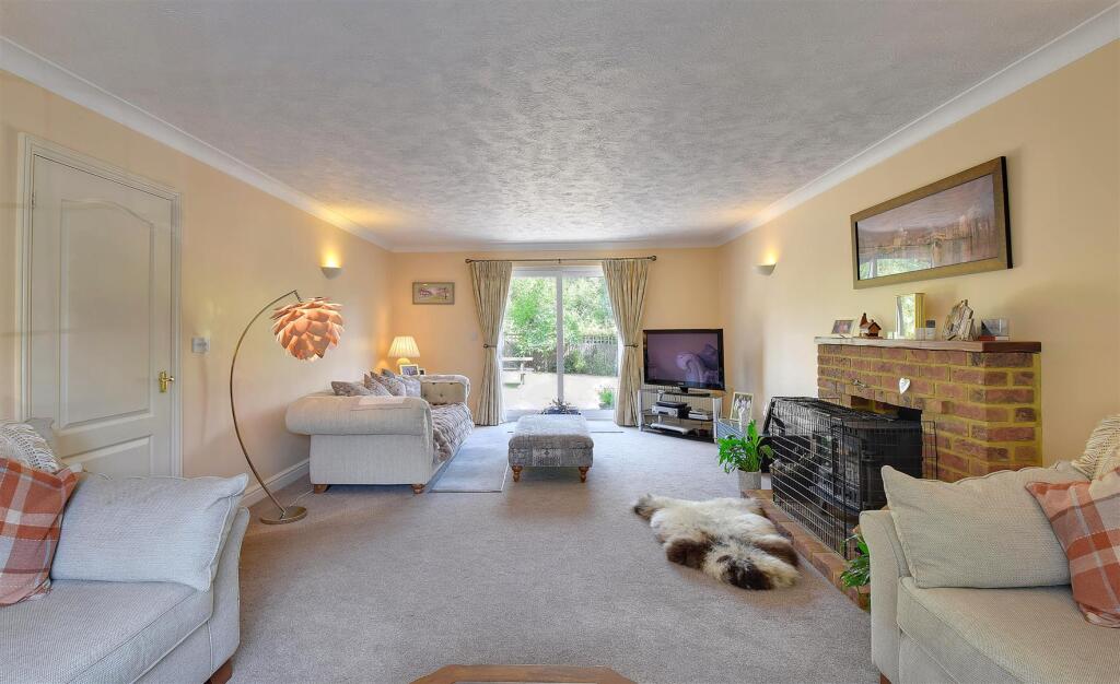 House in Tonbridge - View 4