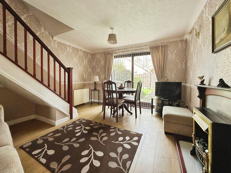 Stanier Close, Walsall, WS4 1EX photo 2