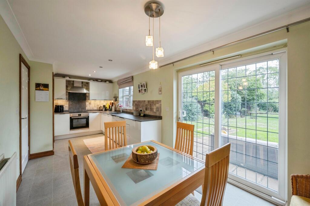 House in Doncaster - View 5