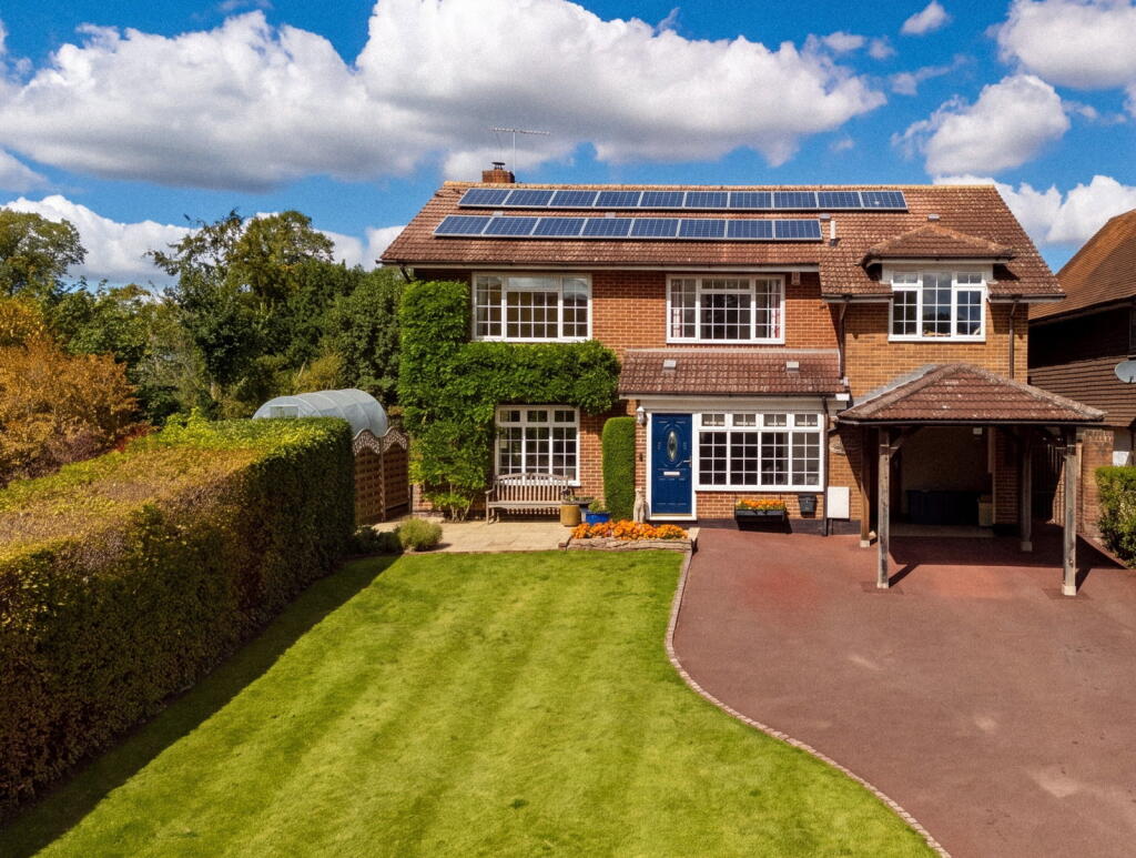 Main image of property: Park Lane, Reigate