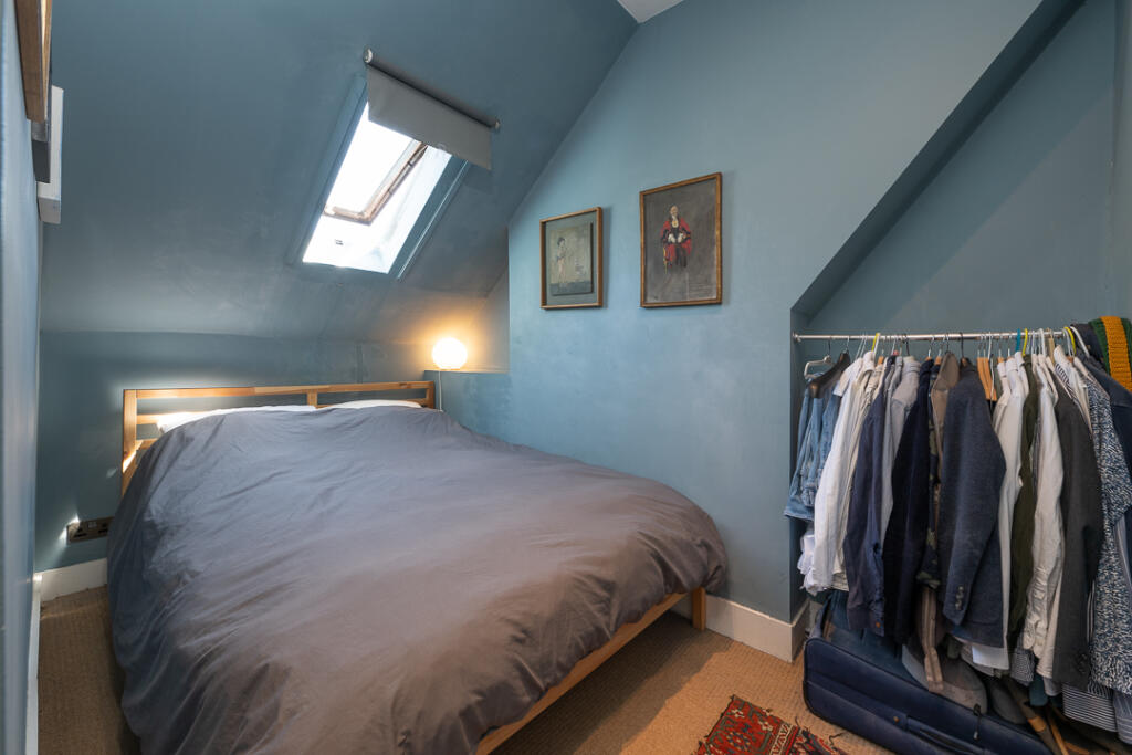 Apartment in London - View 5