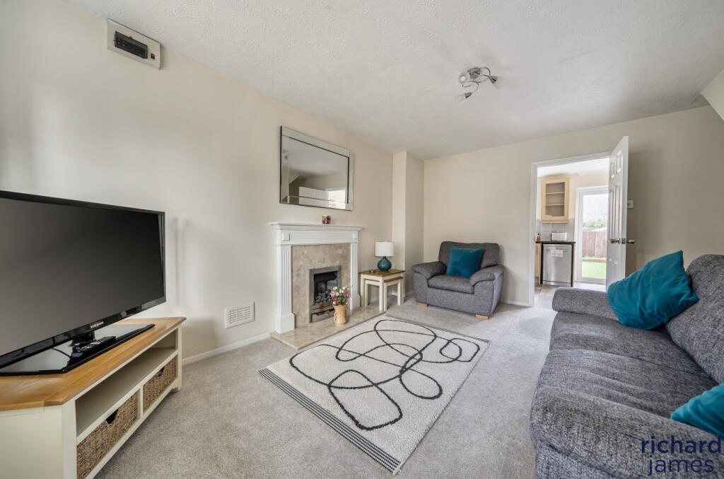 Sheerwold Close, Stratton St Margaret, Swindon, SN3 photo 2