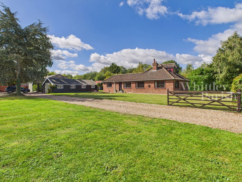 4-bed detached on Bungay Road, Hempnall, Norwich, NR15 2NG, £650,000