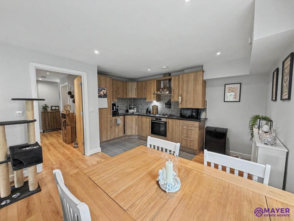 Apartment in Plymouth - View 2