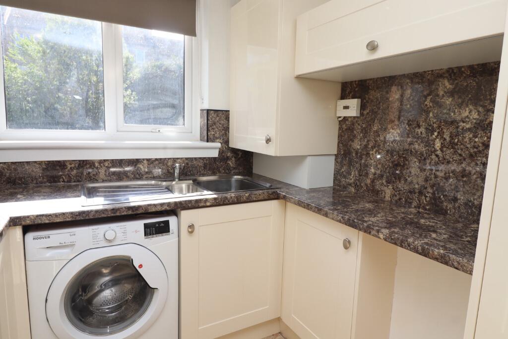 Apartment in Glasgow - More